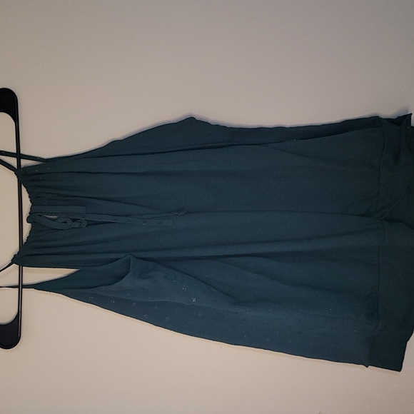 Maurices XXL hunter Green chiffon halter top - Picture 4 of 5